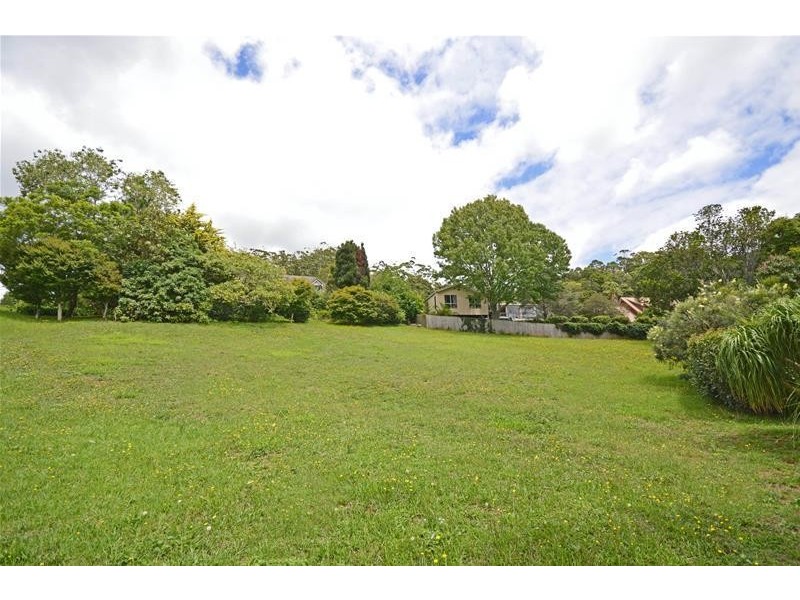 10 Cade Avenue, Tamborine Mountain QLD 4272