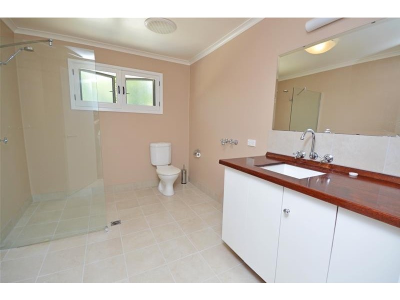 21 Freemont Drive, Tamborine Mountain QLD 4272