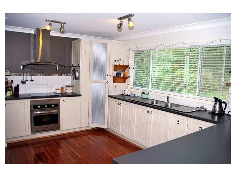 Eagle Heights QLD 4271