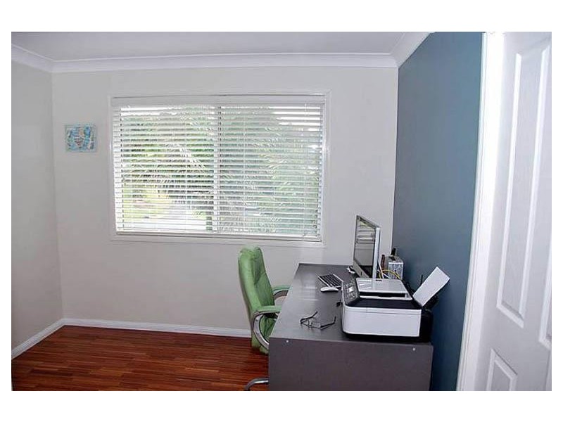 Eagle Heights QLD 4271