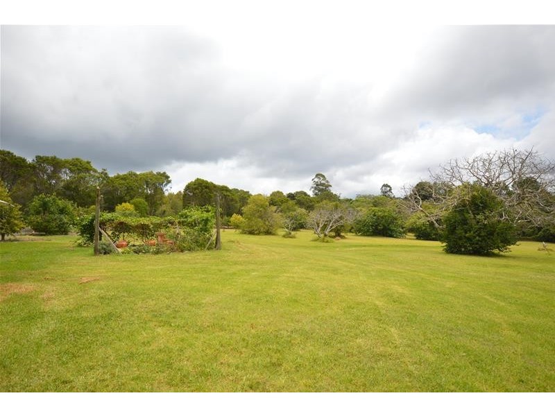 113 Eagle Heights Road, Tamborine Mountain QLD 4272