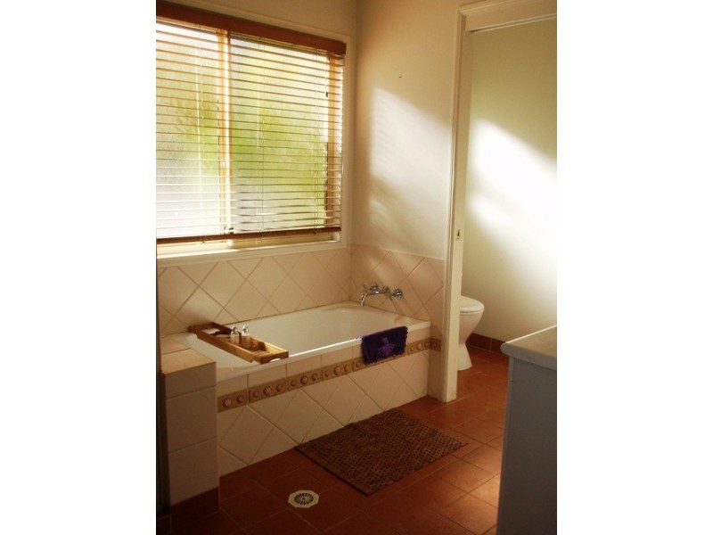 Eagle Heights QLD 4271