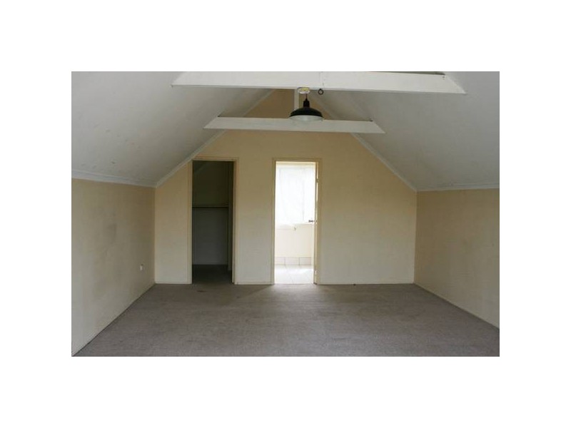 Eagle Heights QLD 4271