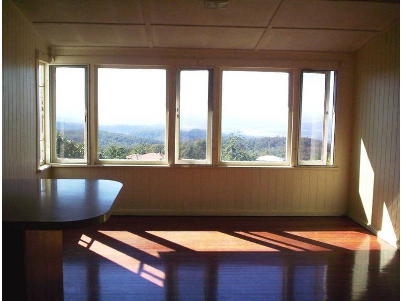 31 Cliff way, Eagle Heights QLD 4271