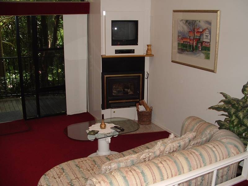 Eagle Heights QLD 4271