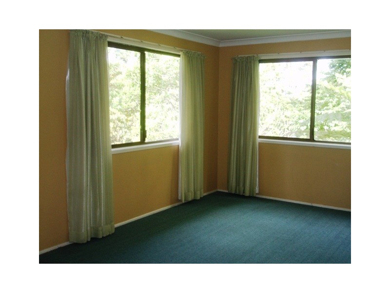 Eagle Heights QLD 4271