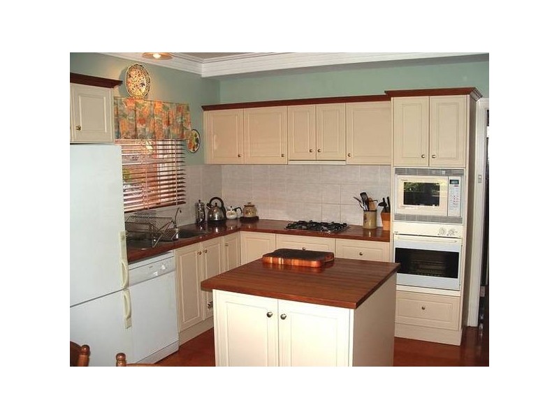 Eagle Heights QLD 4271