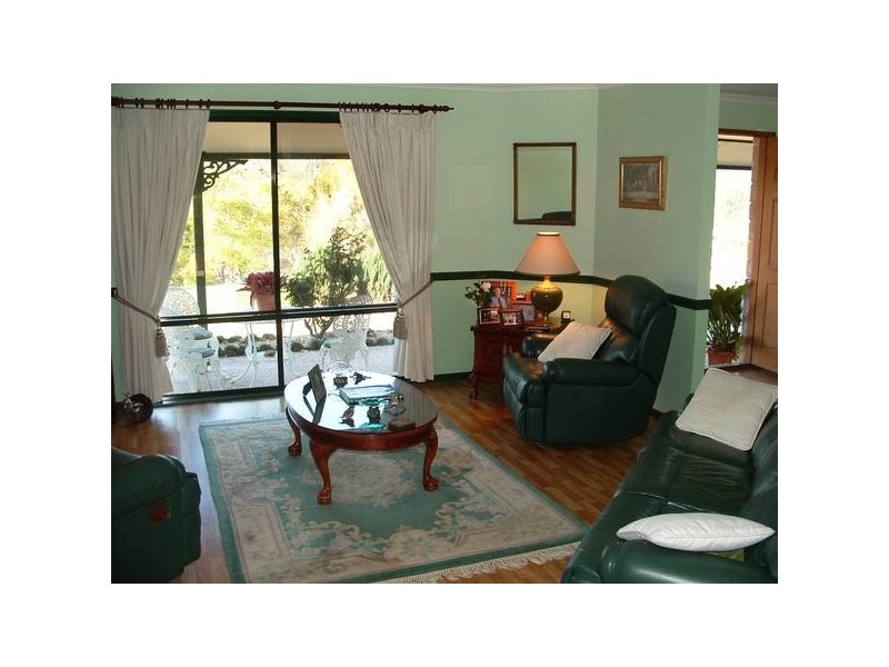 Wongawallan QLD 4210
