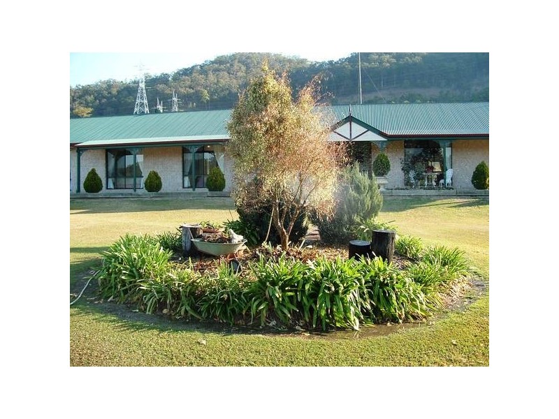 Wongawallan QLD 4210