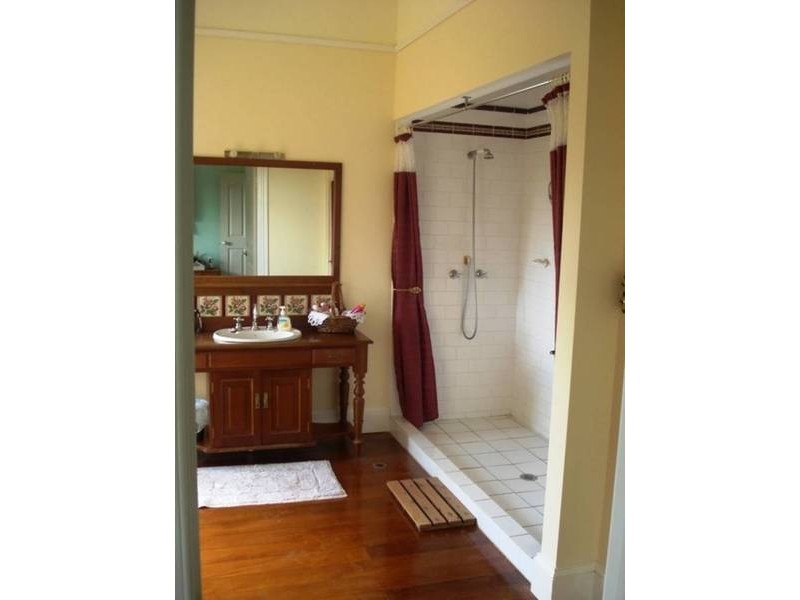 238-240 Macdonnell Road, Eagle Heights QLD 4271