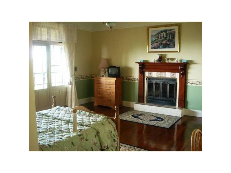 238-240 Macdonnell Road, Eagle Heights QLD 4271