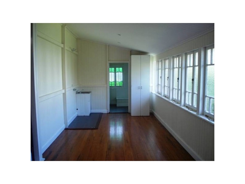 Eagle Heights QLD 4271