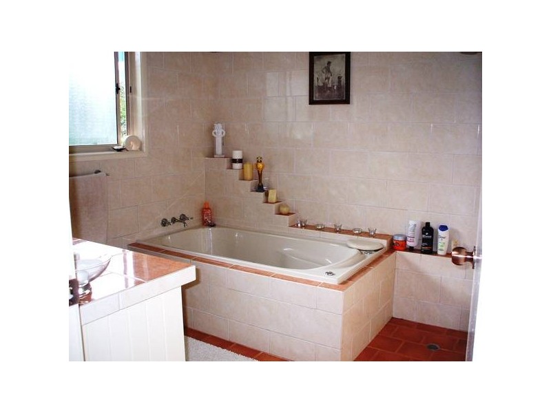 Eagle Heights QLD 4271