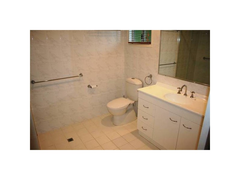 Eagle Heights QLD 4271