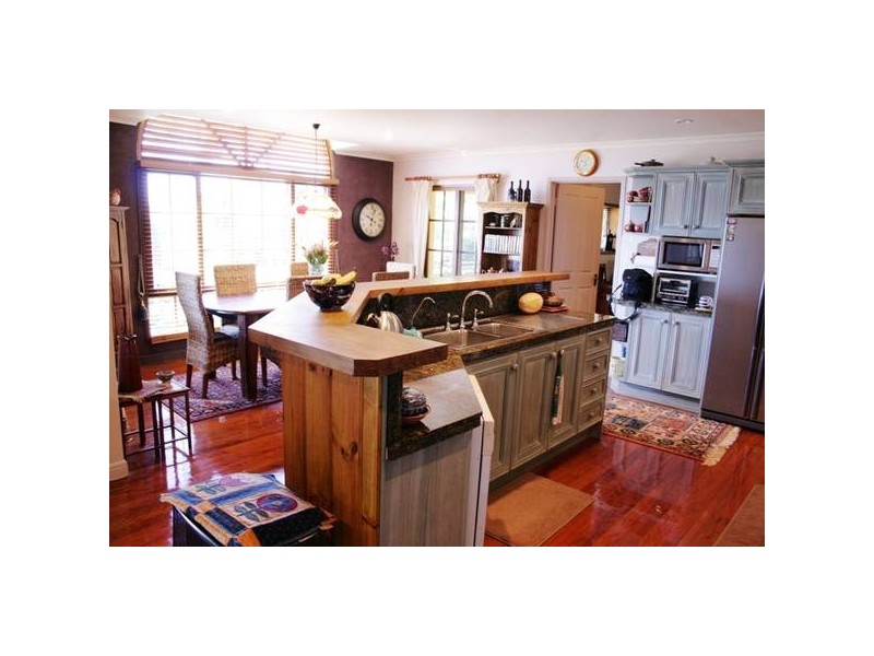 Eagle Heights QLD 4271