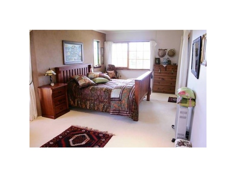 Eagle Heights QLD 4271