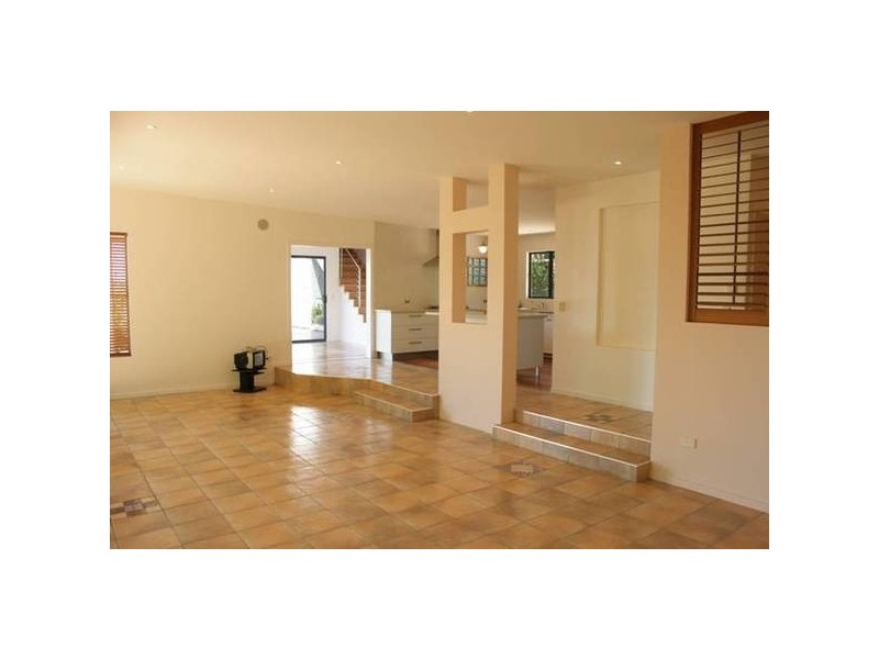 Eagle Heights QLD 4271