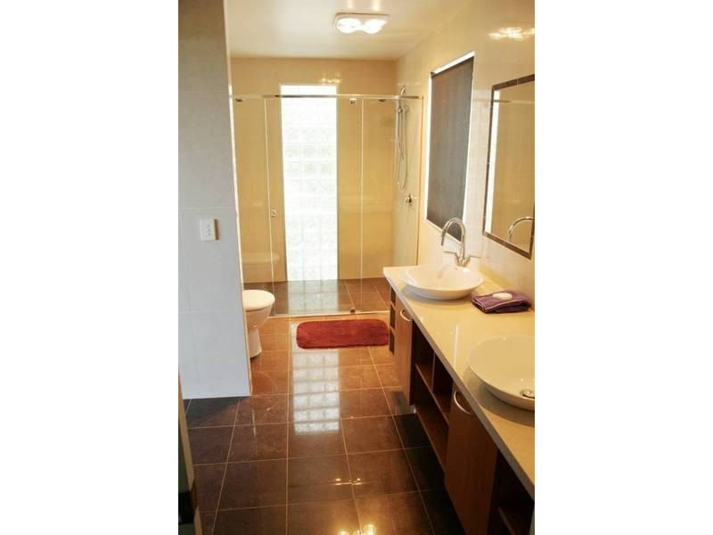 Eagle Heights QLD 4271