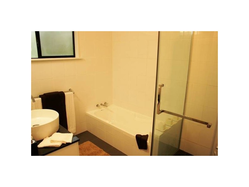 Eagle Heights QLD 4271