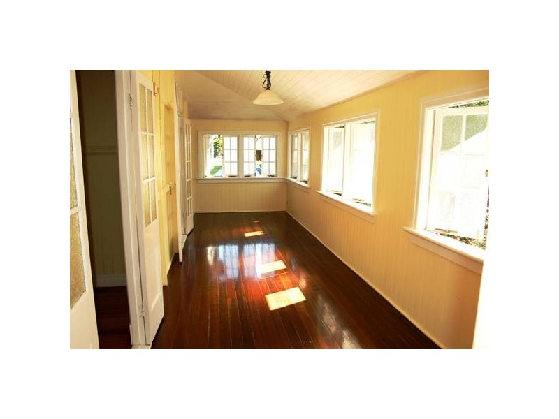 Eagle Heights QLD 4271