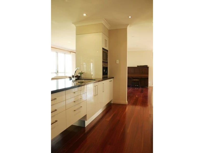 Eagle Heights QLD 4271