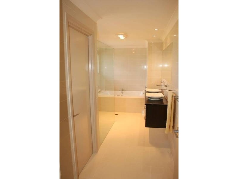 Eagle Heights QLD 4271