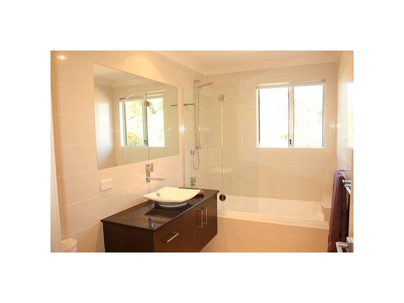 Eagle Heights QLD 4271