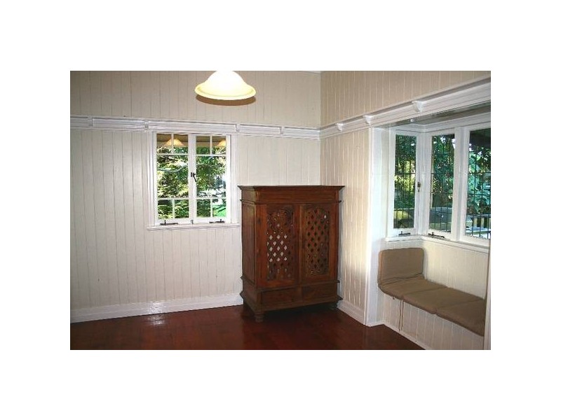 Eagle Heights QLD 4271