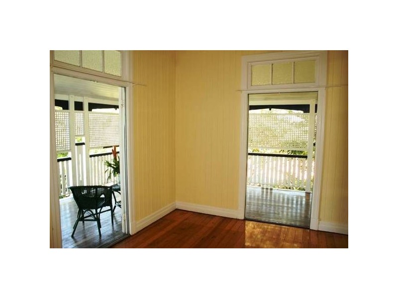 Eagle Heights QLD 4271