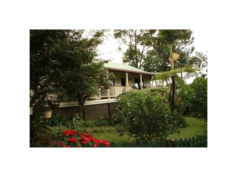 8 TETON COURT, Eagle Heights QLD 4271