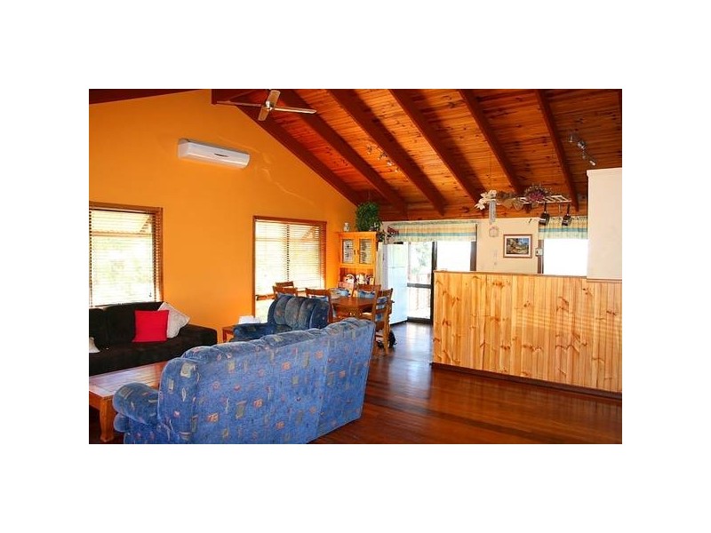 Eagle Heights QLD 4271