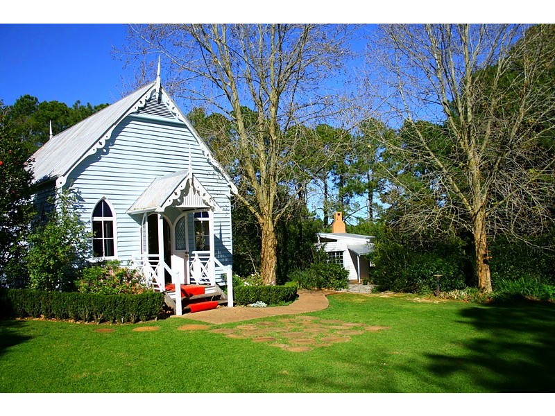 216 LONG ROAD, North Tamborine QLD 4272