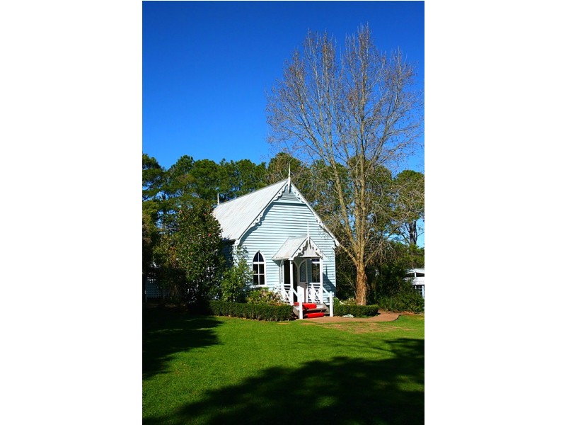 216 LONG ROAD, North Tamborine QLD 4272