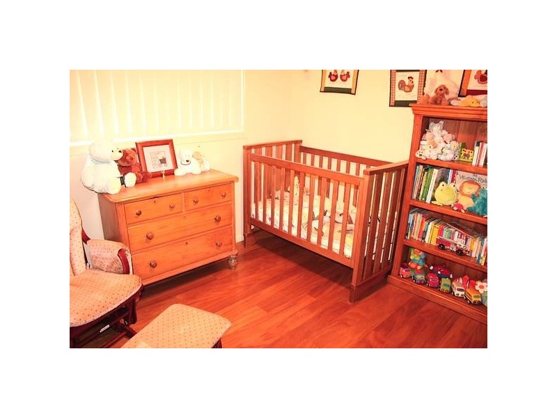 Eagle Heights QLD 4271