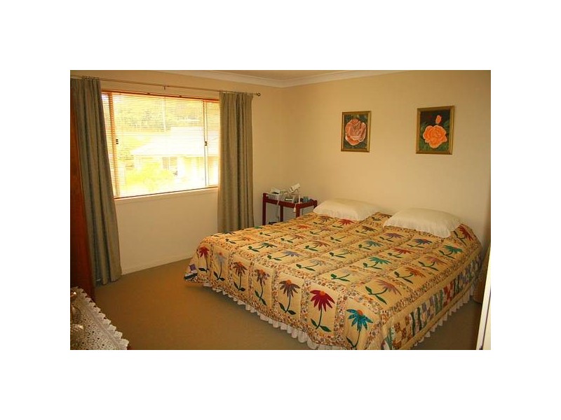 Eagle Heights QLD 4271