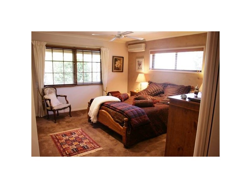 Eagle Heights QLD 4271