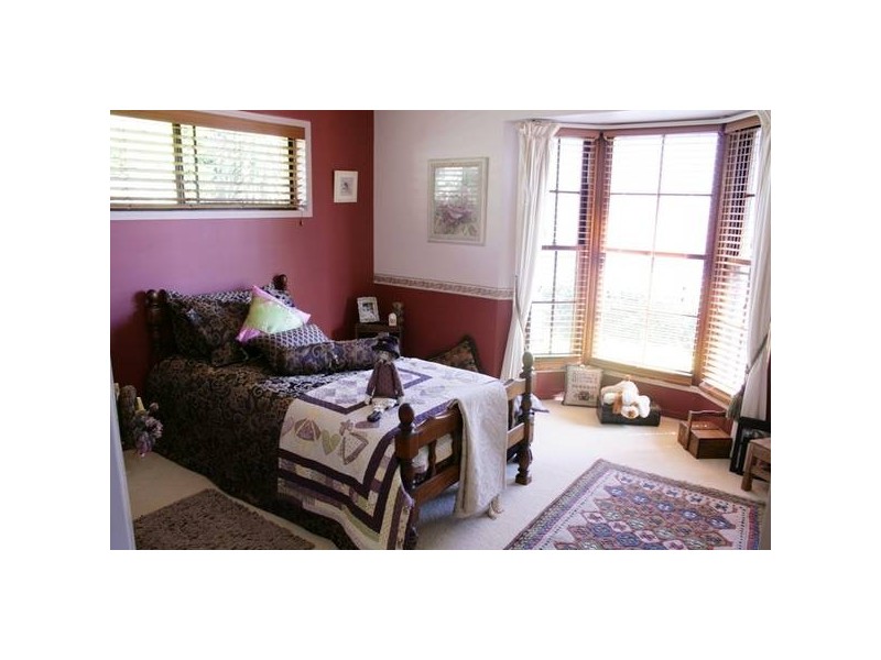 Eagle Heights QLD 4271