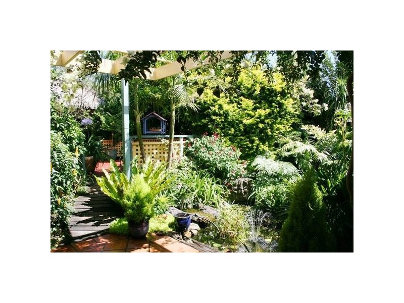 Eagle Heights QLD 4271