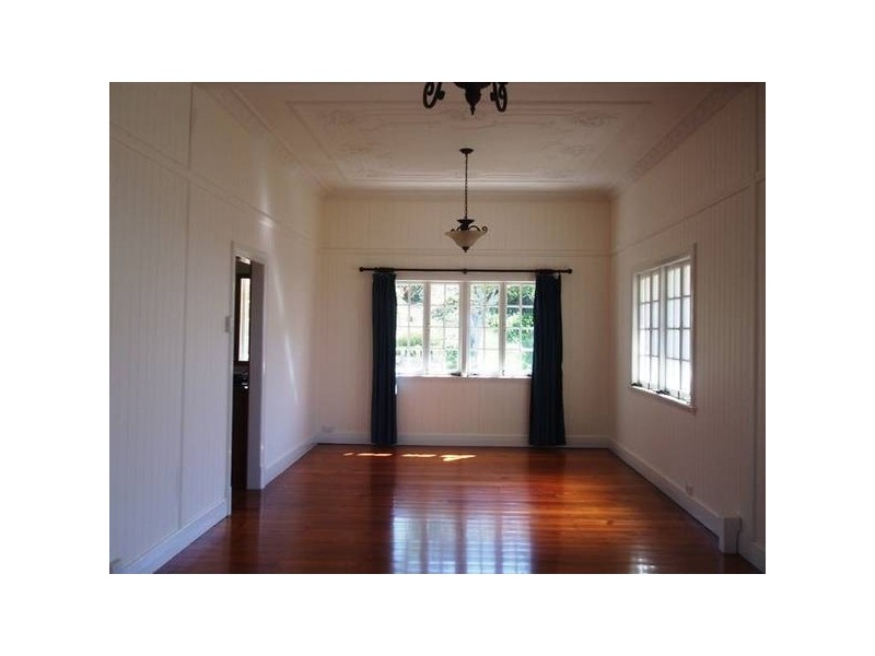Eagle Heights QLD 4271