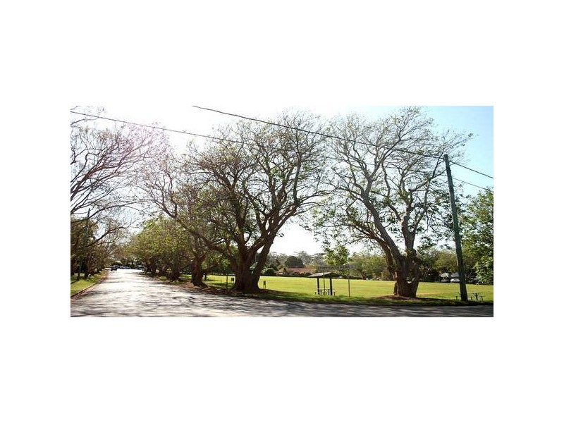 Eagle Heights QLD 4271