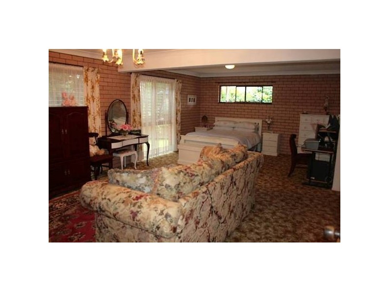 Eagle Heights QLD 4271