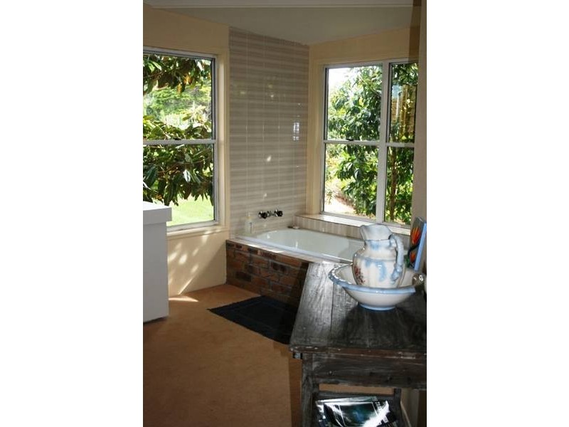 North Tamborine QLD 4272