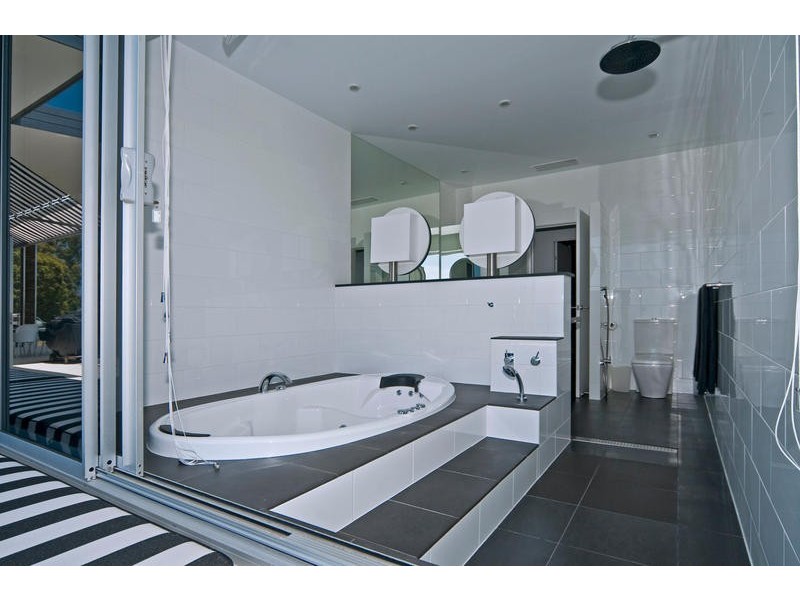 Eagle Heights QLD 4271