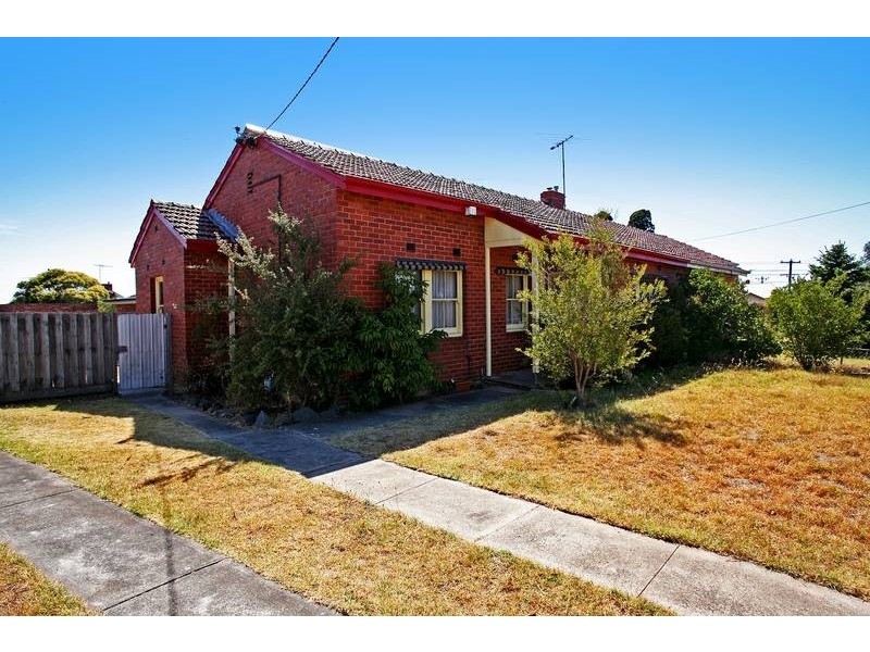 4 Pattison Avenue, North Geelong VIC 3215