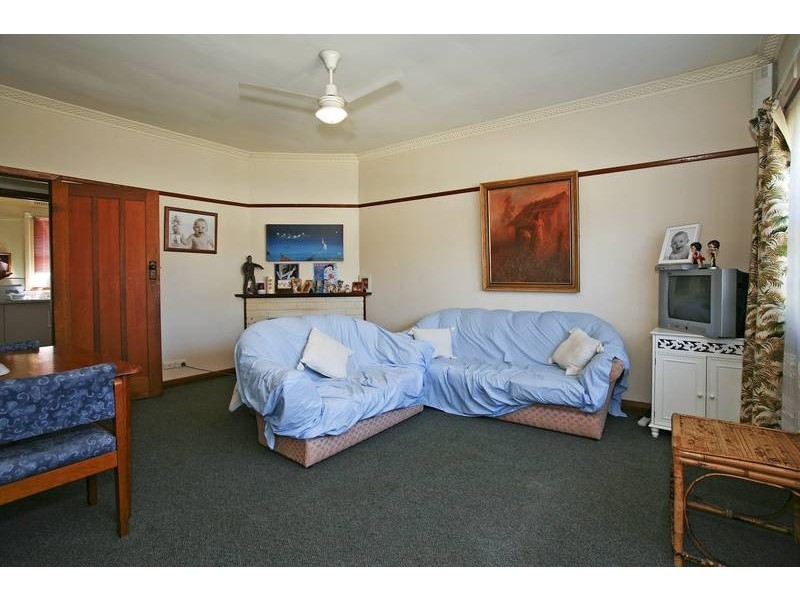 4 Pattison Avenue, North Geelong VIC 3215