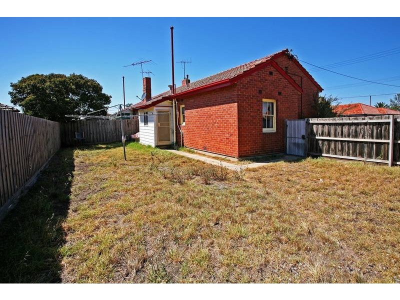 4 Pattison Avenue, North Geelong VIC 3215