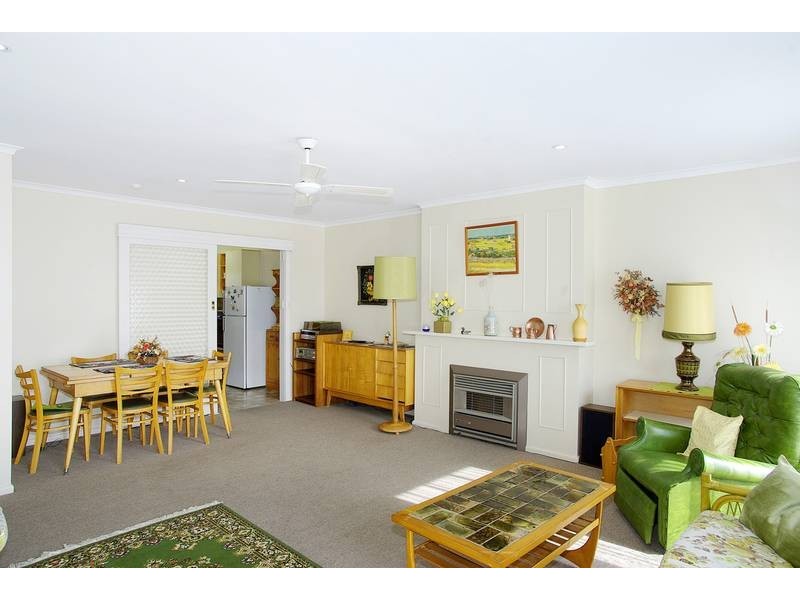 2/28 Bristol Road, Torquay VIC 3228