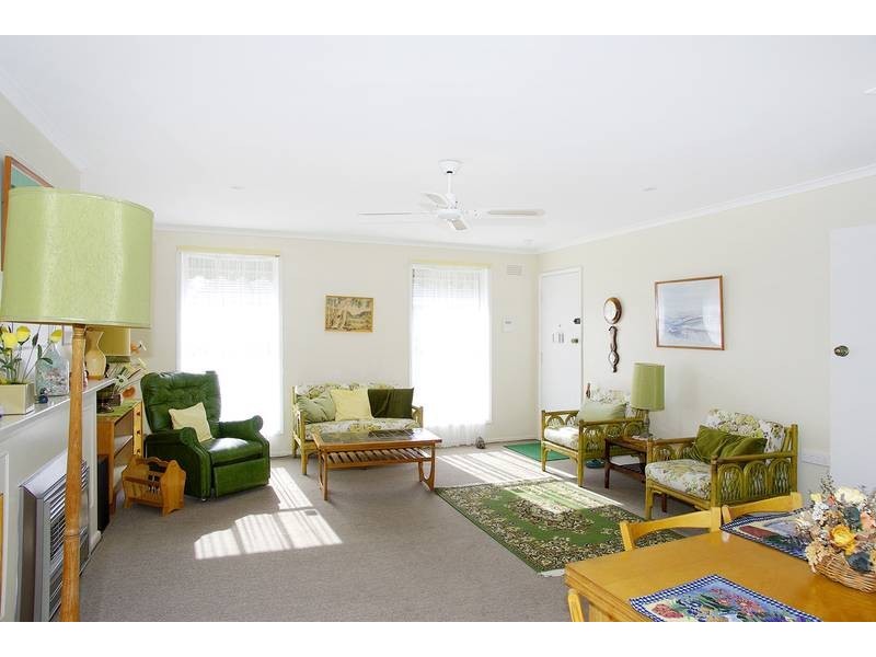 2/28 Bristol Road, Torquay VIC 3228