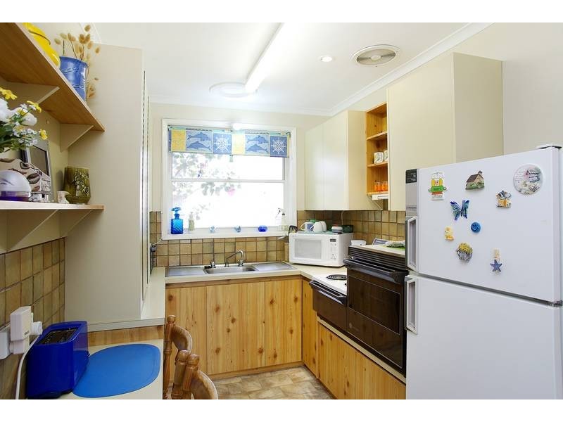 2/28 Bristol Road, Torquay VIC 3228