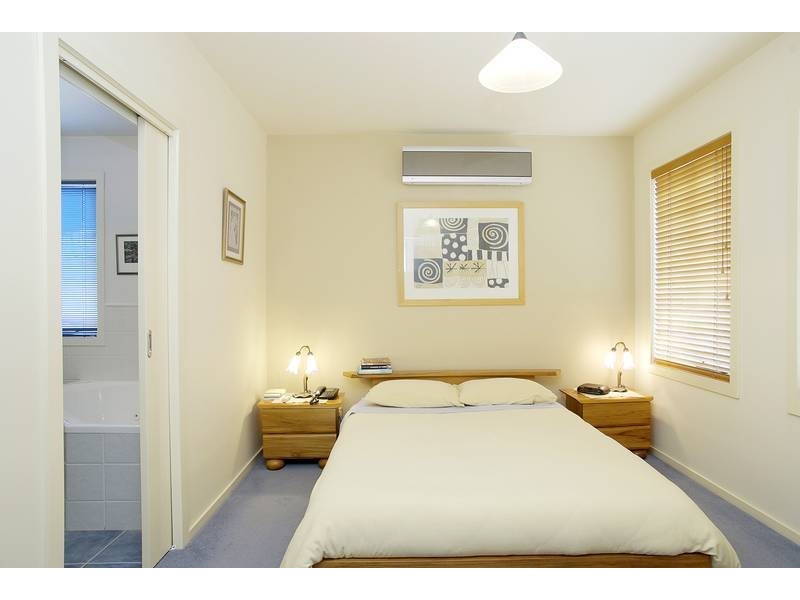 51 Noble Street, Newtown VIC 3220